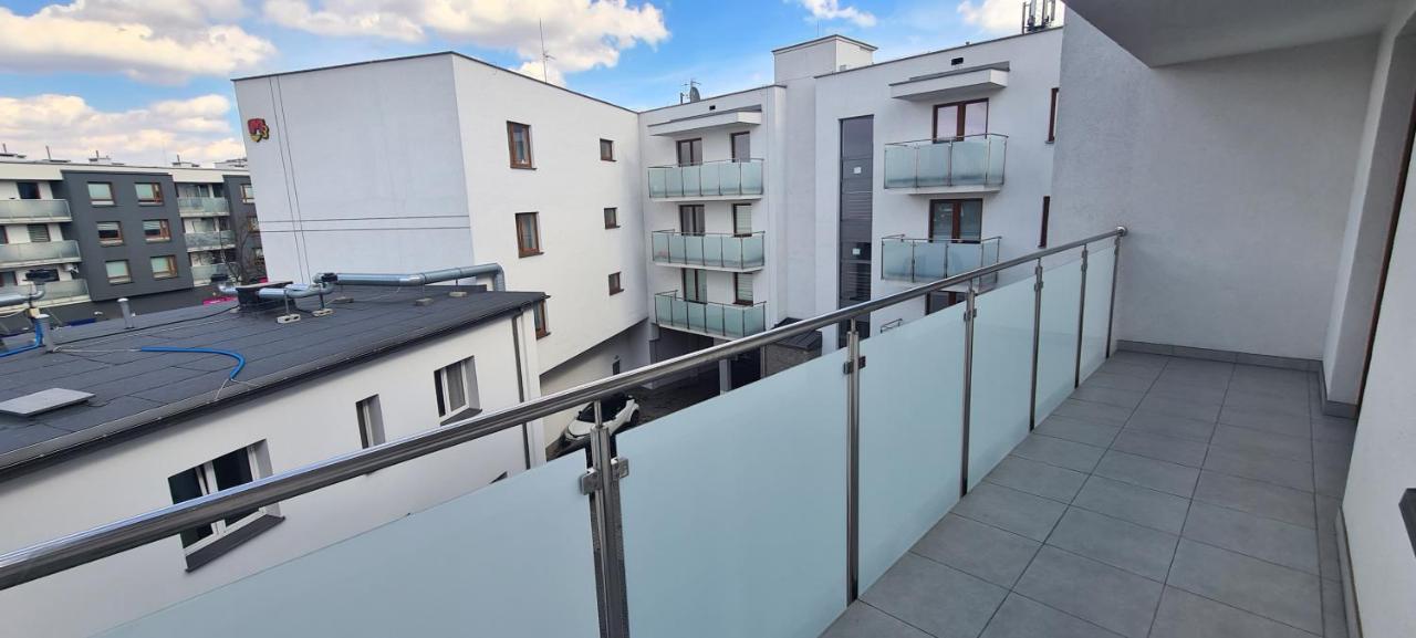 61 - Apartamenty Siedlce - Nowy Apartament W Centrum Przy Ul 3 Maja 51A 외부 사진